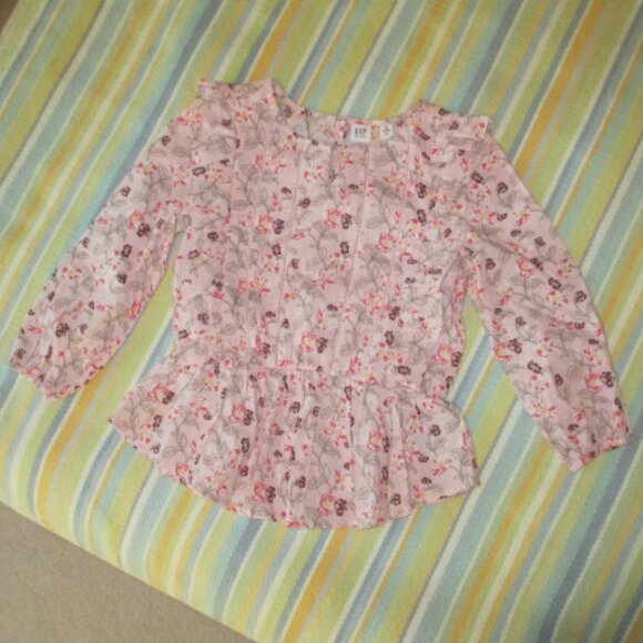 GAP Kids Pink Floral Top, Size 8 Medium - Picture 1 of 10